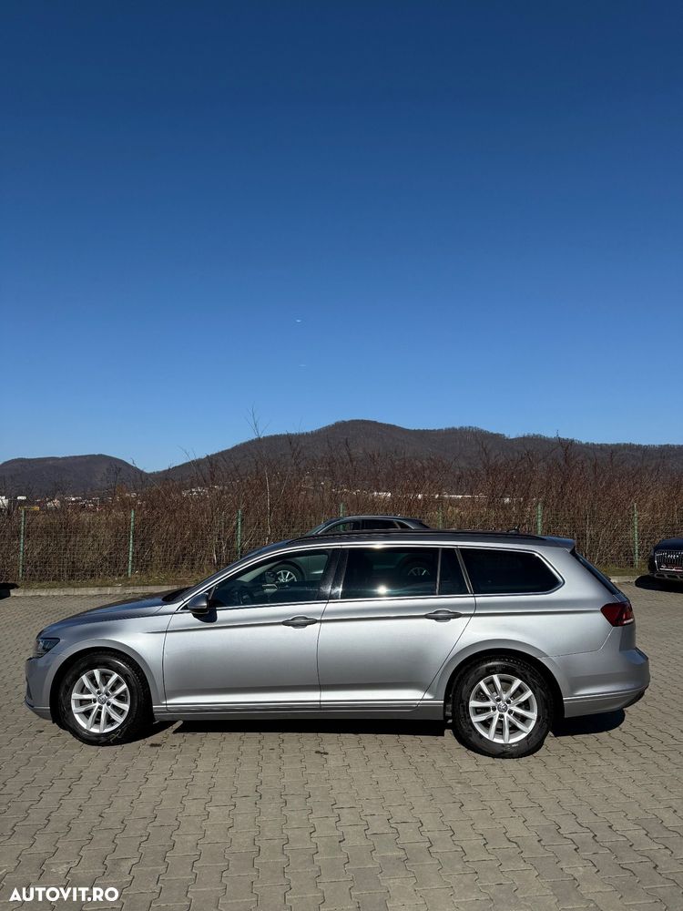 Volkswagen Passat 2.0 TDI DSG Comfortline - 4