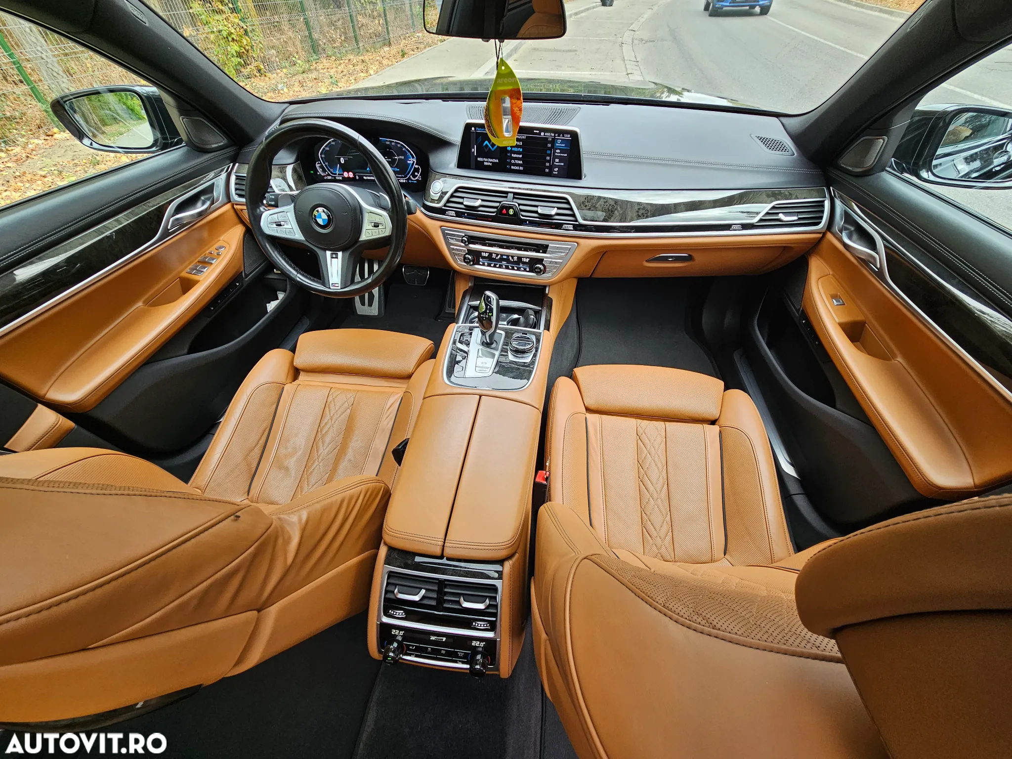BMW Seria 7 745Le AT PHEV - 16