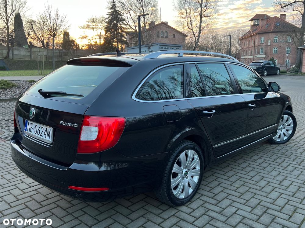 Skoda Superb 2.0 TDI Exclusive - 4