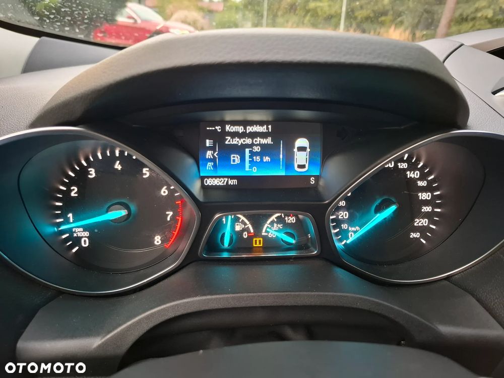 Ford Kuga 1.5 EcoBoost 2x4 Trend - 17
