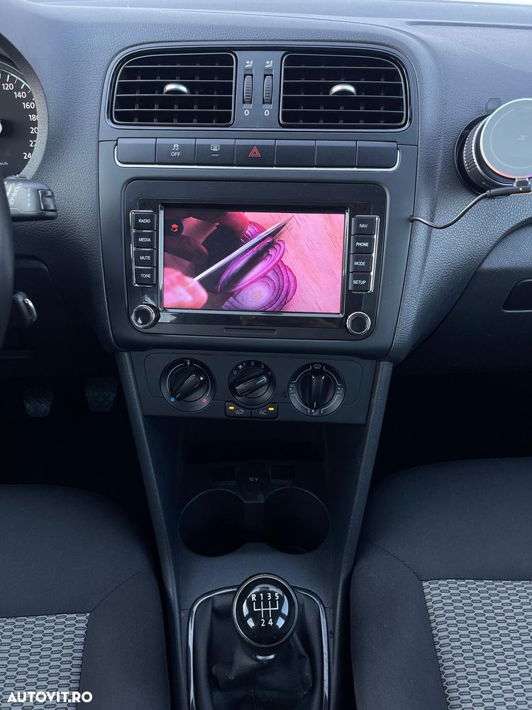 Volkswagen Polo 1.2 TSI Life - 22