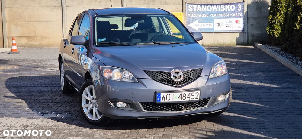 Mazda 3 1.6 Active + - 2