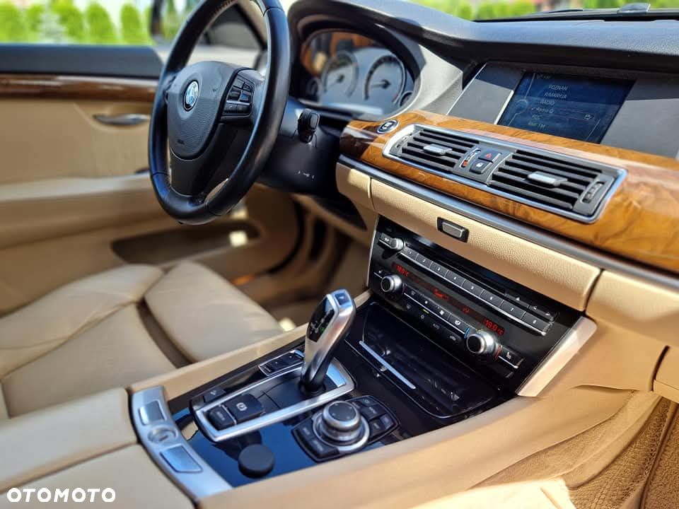 BMW 5GT 535i - 7