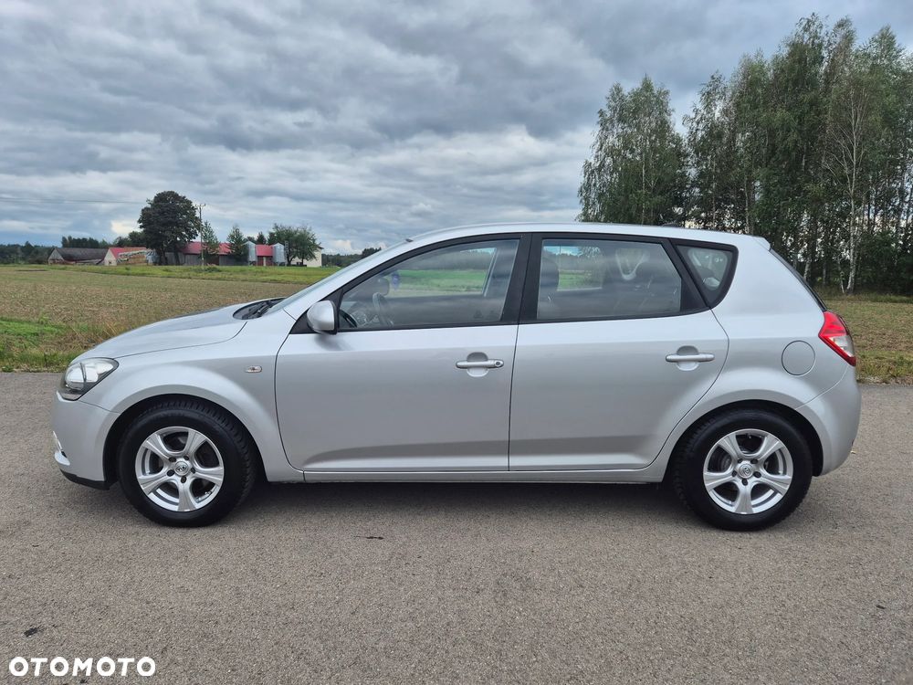 Kia Ceed 1.4 CVVT Attract - 7