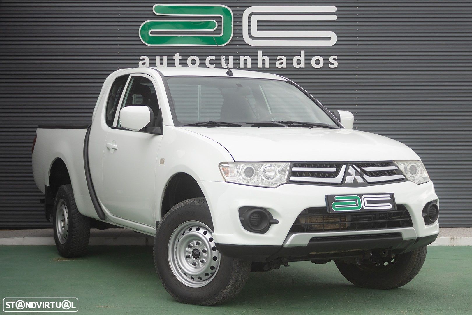 Mitsubishi L200 2.5 DI-D CS Inform AC 4WD - 1