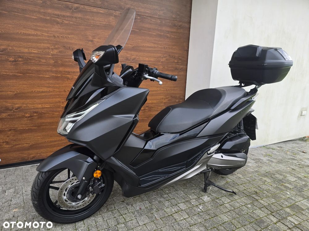 Honda NSS - 27