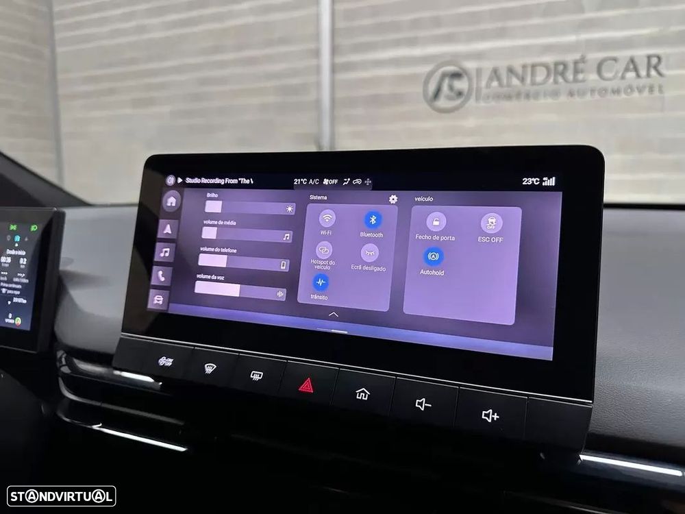MG MG4 77 kWh Extended Range Luxury - 36