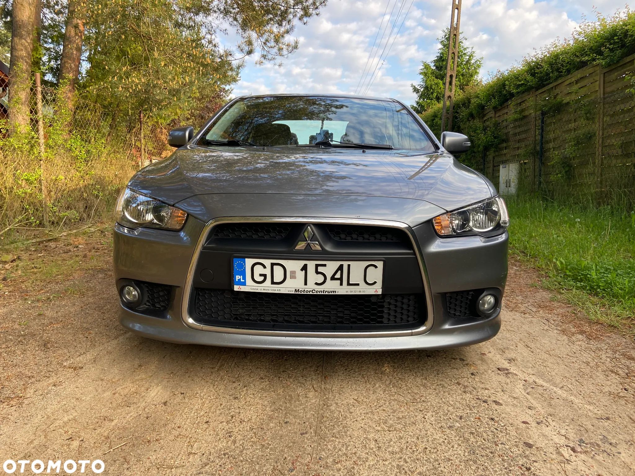 Mitsubishi Lancer 1.6 Invite - 1