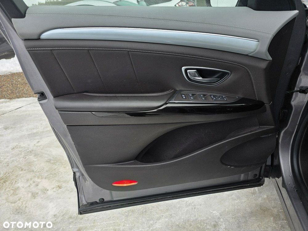 Renault Espace 1.6 dCi Energy Initiale Paris EDC 7os - 16