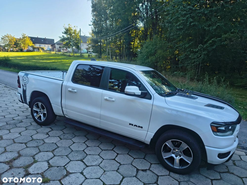 RAM 1500 Crew Cab Sport - 8
