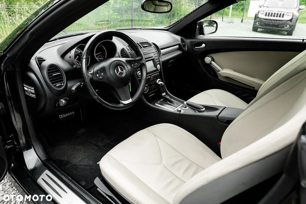 Mercedes-Benz SLK 200 BlueEFFICIENCY 7G-TRONIC Roadster pur - 19