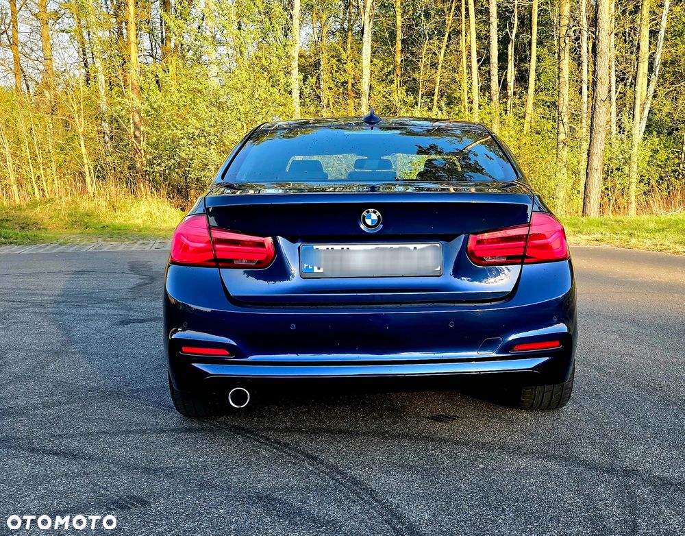 BMW Seria 3 318d Sport Line Shadow - 4