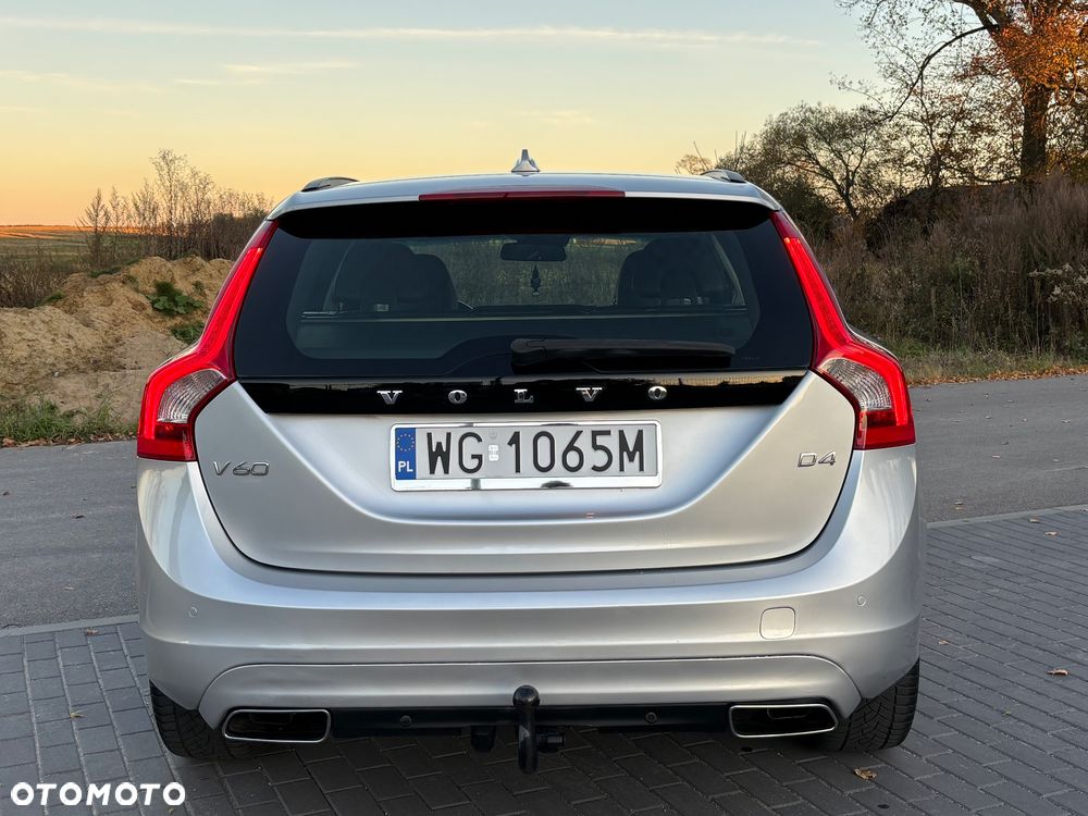 Volvo V60 D4 Geartronic Momentum - 7