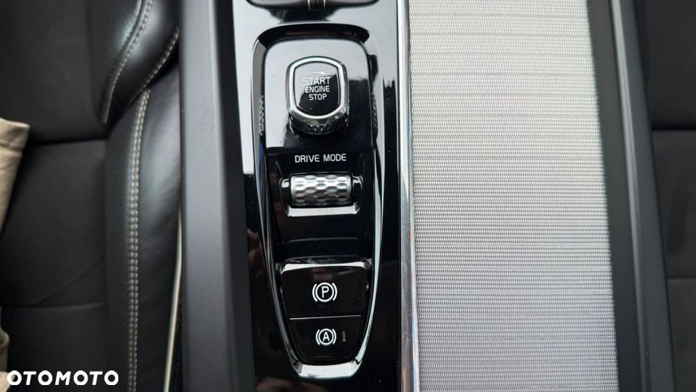 Volvo XC 60 - 31