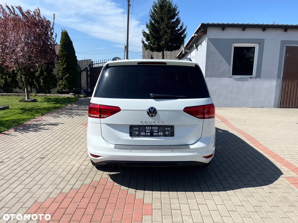 Volkswagen Touran 2.0 TDI SCR DSG ACTIVE - 8