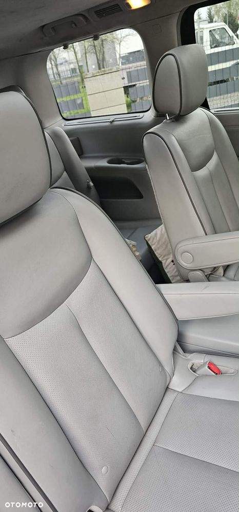 Nissan Quest - 14