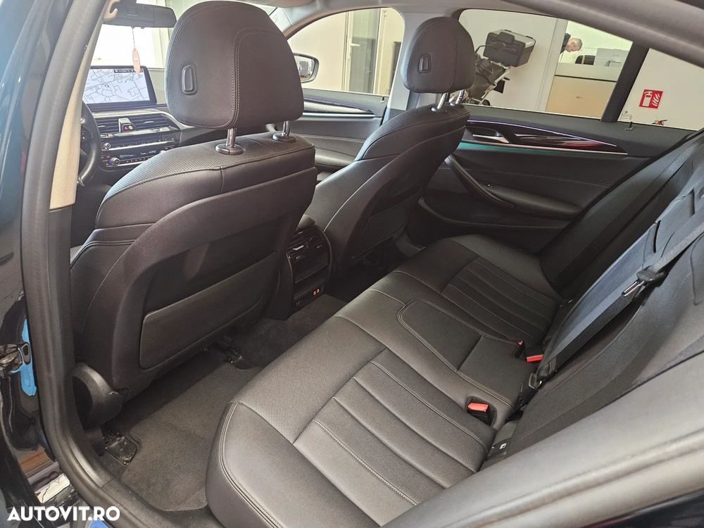 BMW Seria 5 520d xDrive AT MHEV - 11
