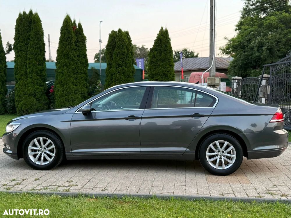 Volkswagen Passat 1.6 TDI (BlueMotion Technology) Comfortline - 24
