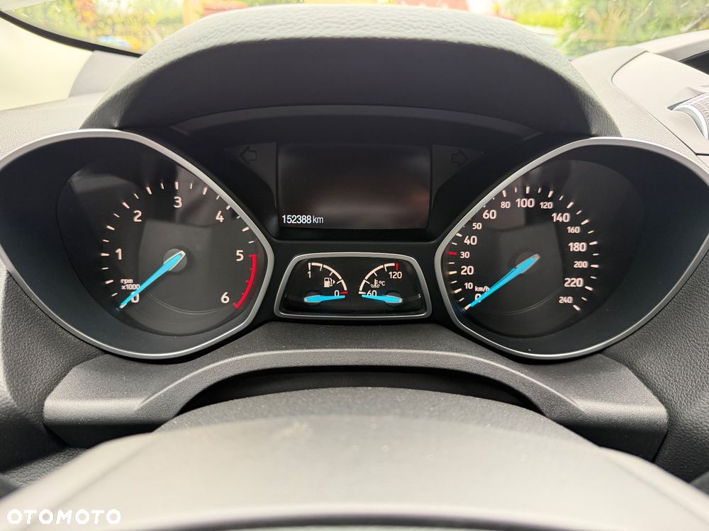 Ford Kuga - 8