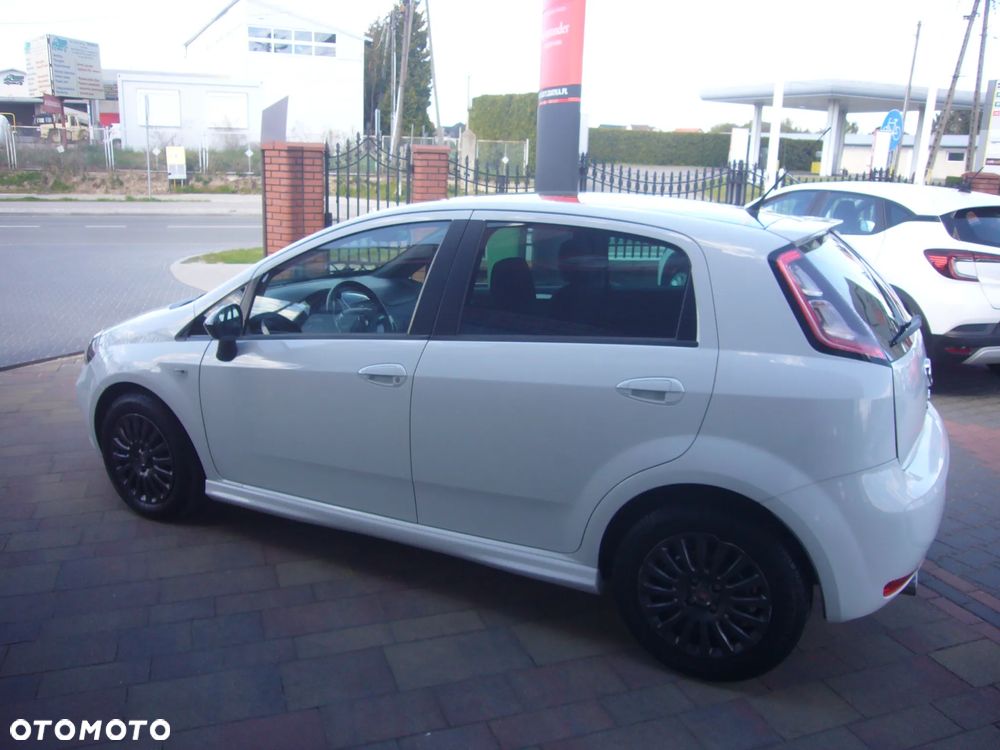 Fiat Punto 1.4 Young - 10