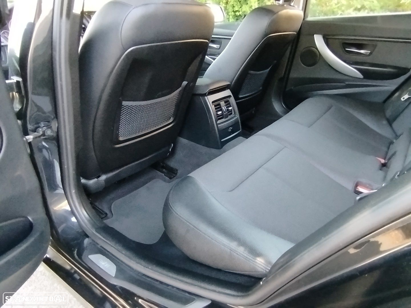 BMW 320 d Touring EfficientDynamics Line Modern - 15