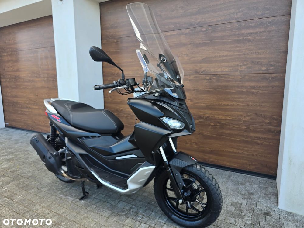 Aprilia SR