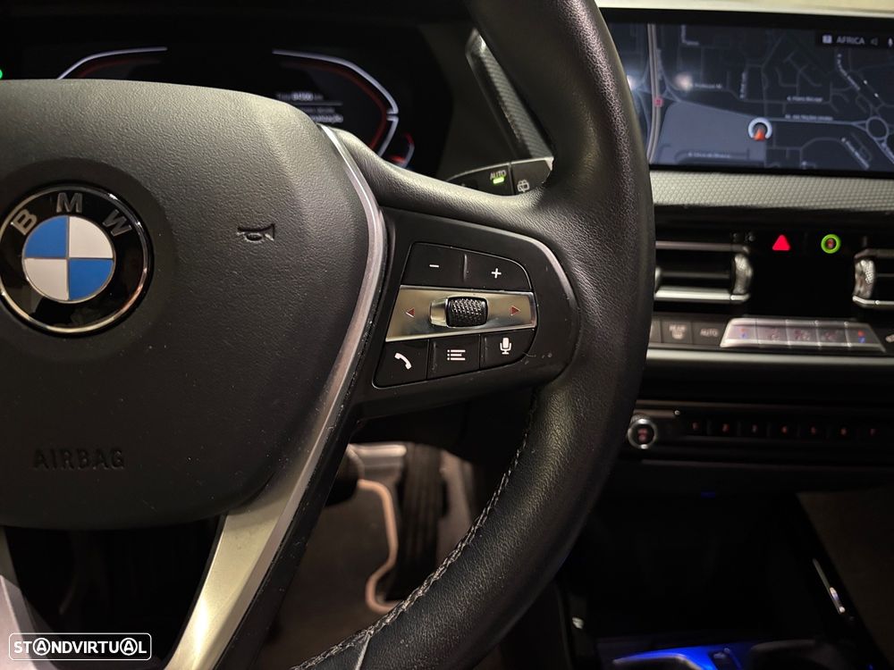 BMW 118 i Line Luxury Auto - 9