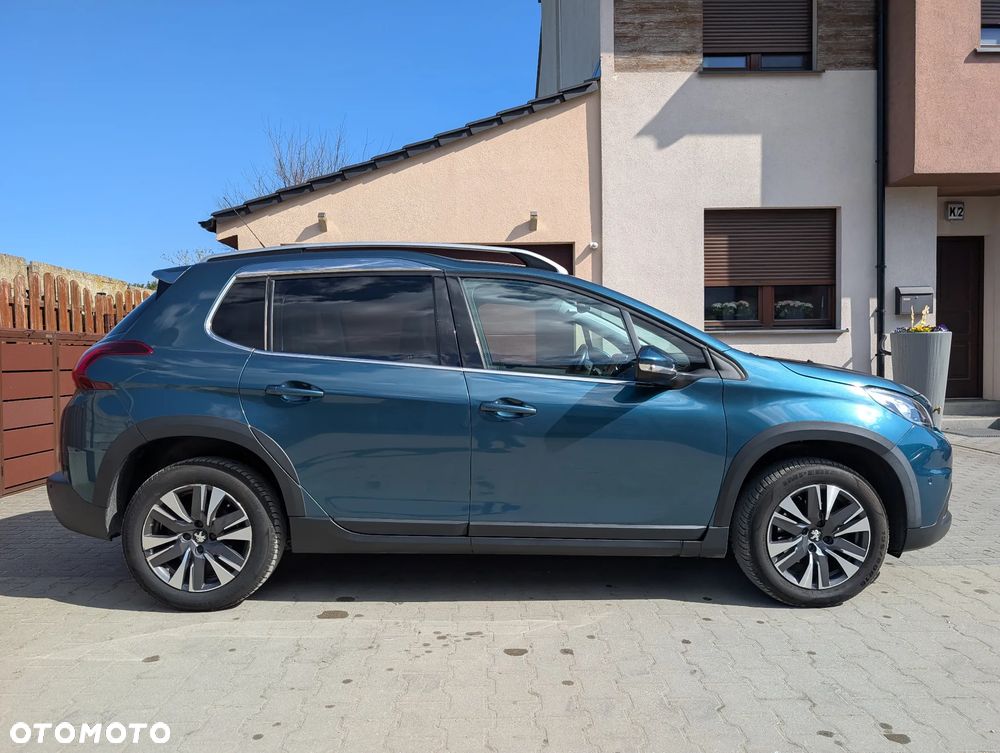 Peugeot 2008 1.2 Pure Tech Allure S&S EAT6 - 4