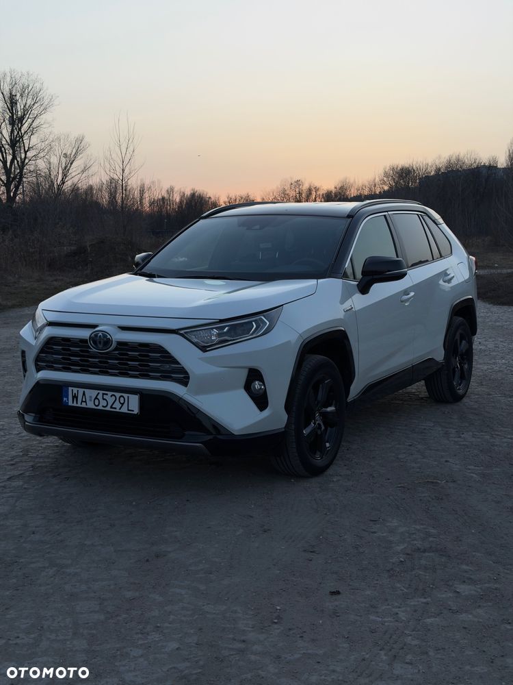 Toyota RAV4 2.5 Hybrid Black Edition by JBL 4x4 - 3