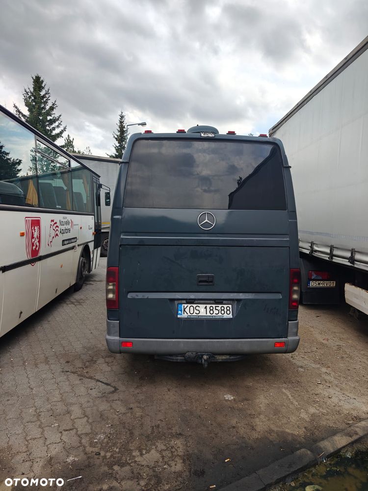 Mercedes-Benz Sprinter - 5