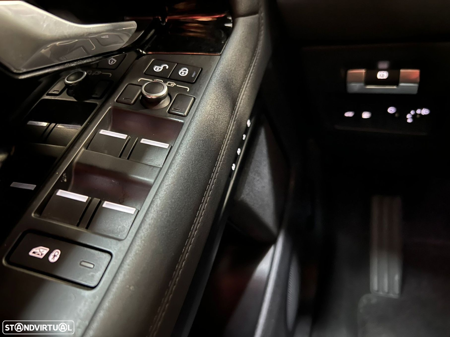 Land Rover Range Rover Evoque 1.5 P300e AWD R-Dynamic S Auto - 20