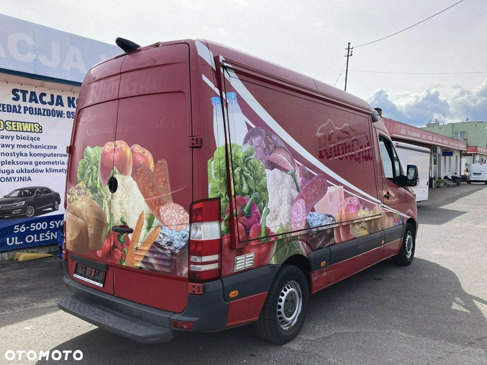 Mercedes-Benz Sprinter - 9