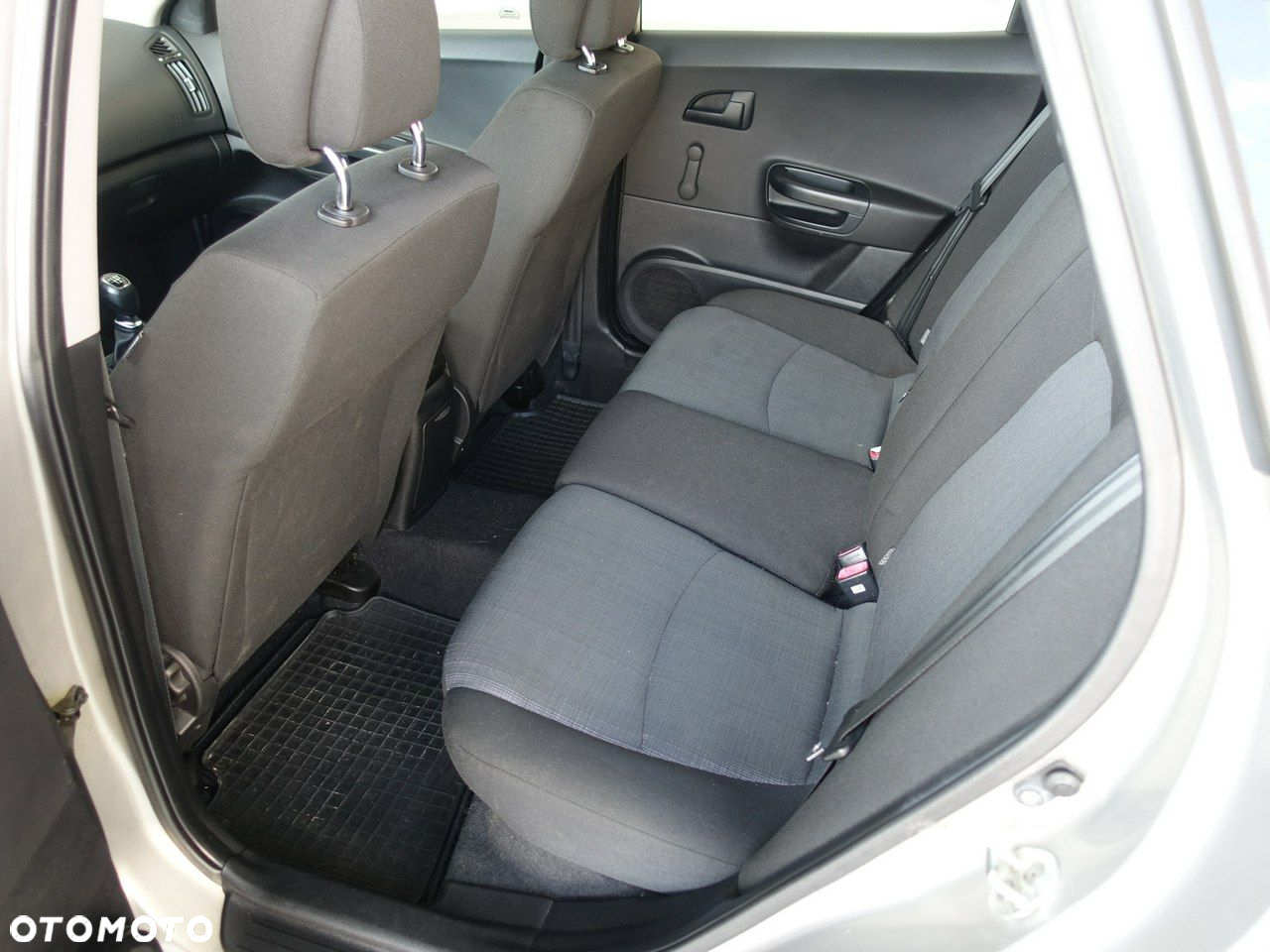 Kia Ceed 1.6 CVVT ISG Spirit - 14
