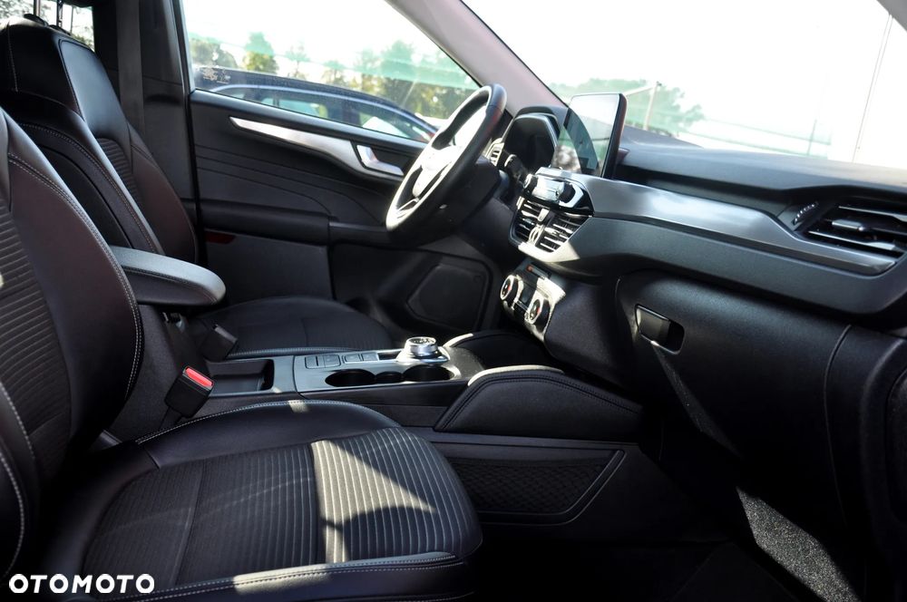 Ford Kuga 2.5 Duratec FHEV 4x4 COOL&CONNECT - 34