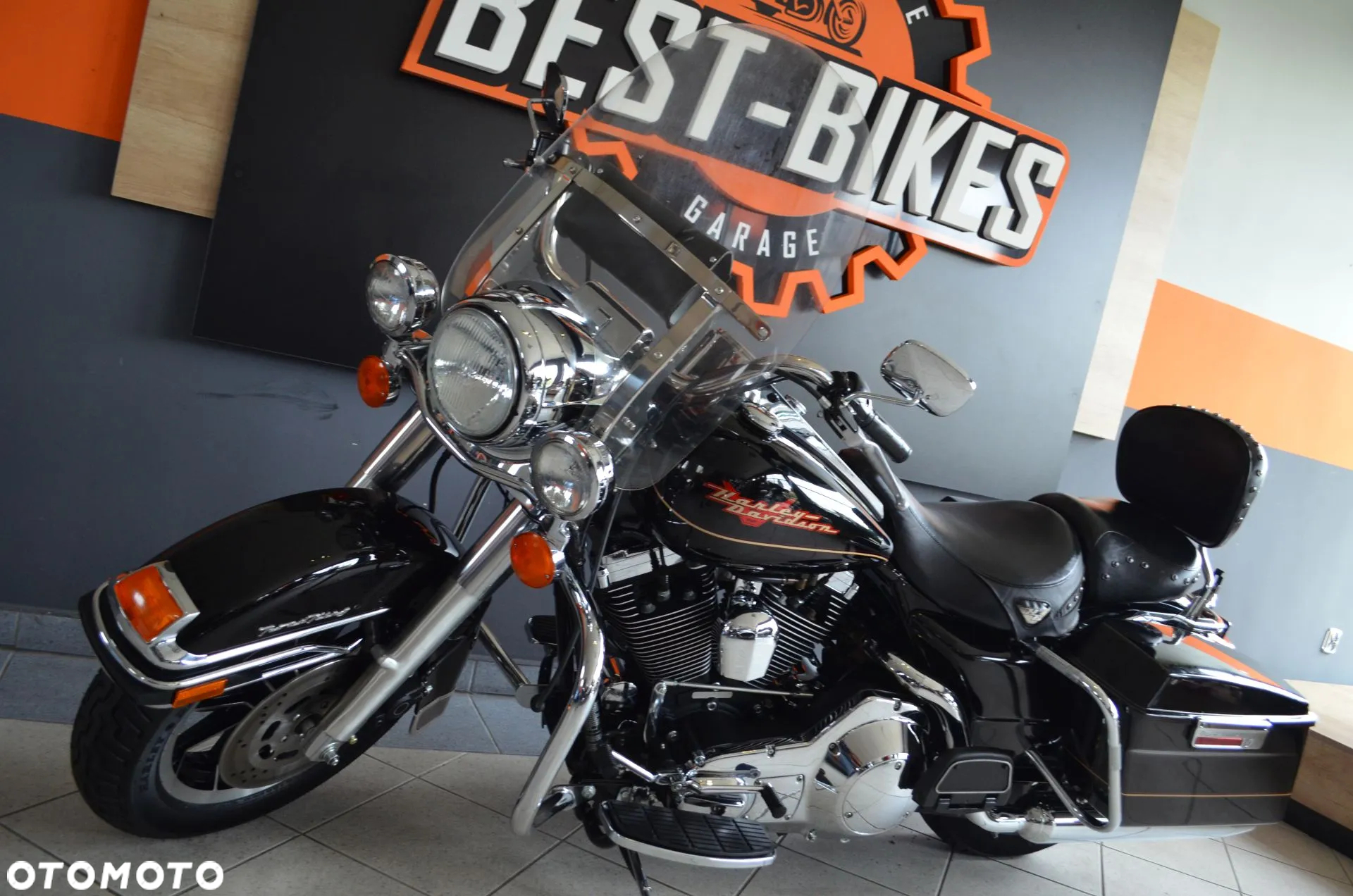 Harley-Davidson Touring Road King - 21