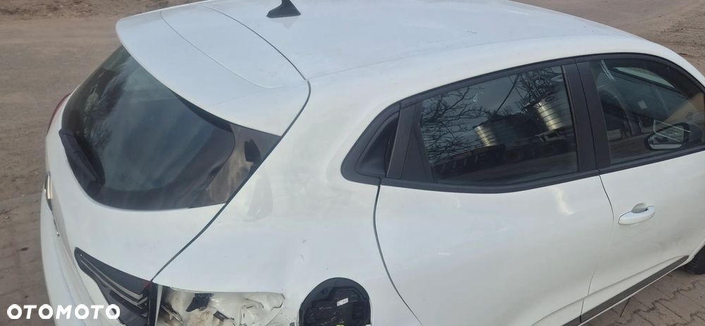 Renault Clio 1.5 dCi Energy Alize - 8