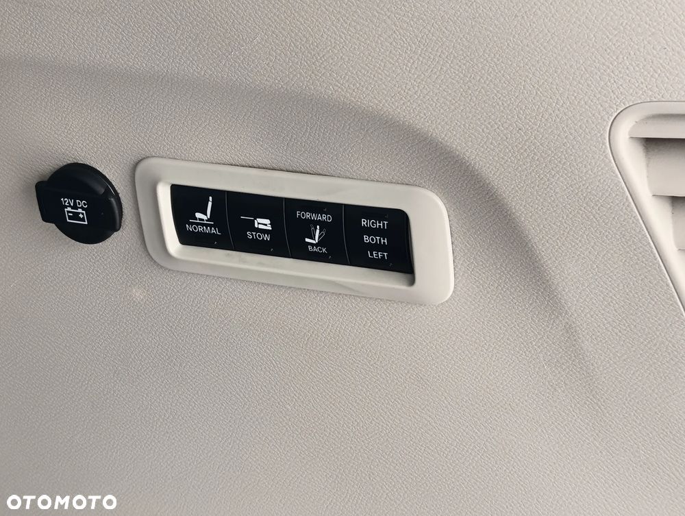 Chrysler Pacifica - 19