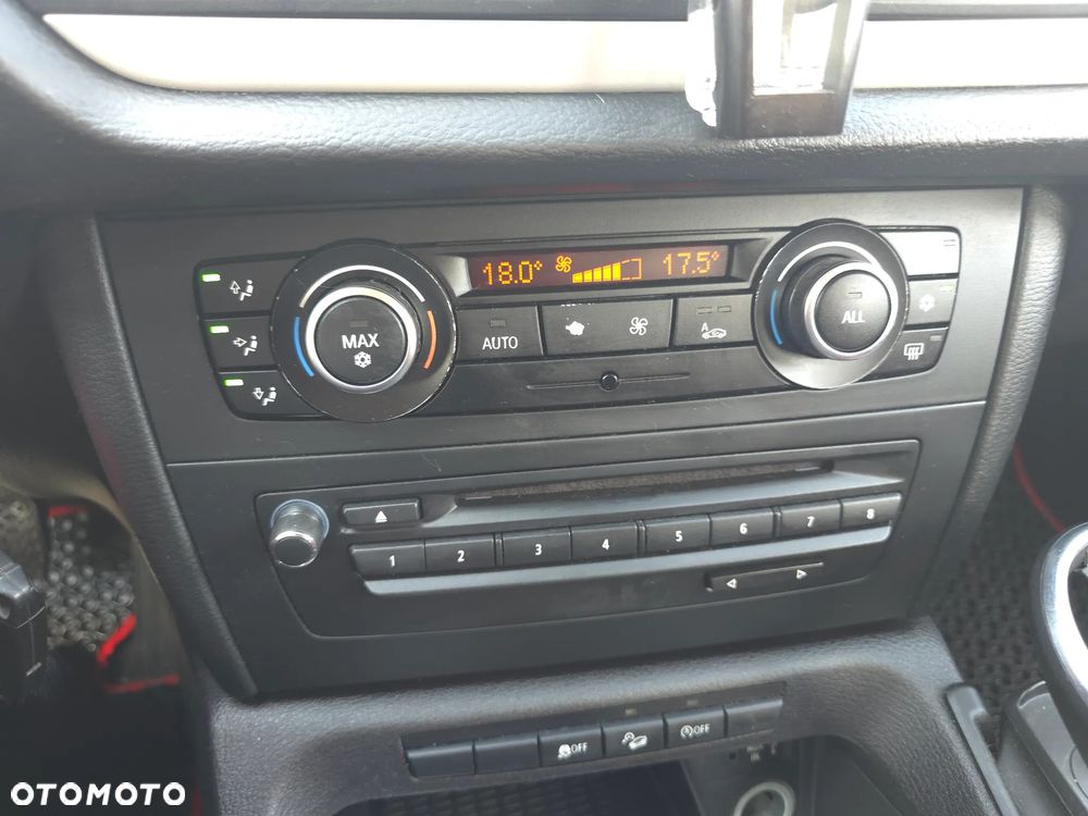 BMW X1 xDrive18d Sport Line - 25
