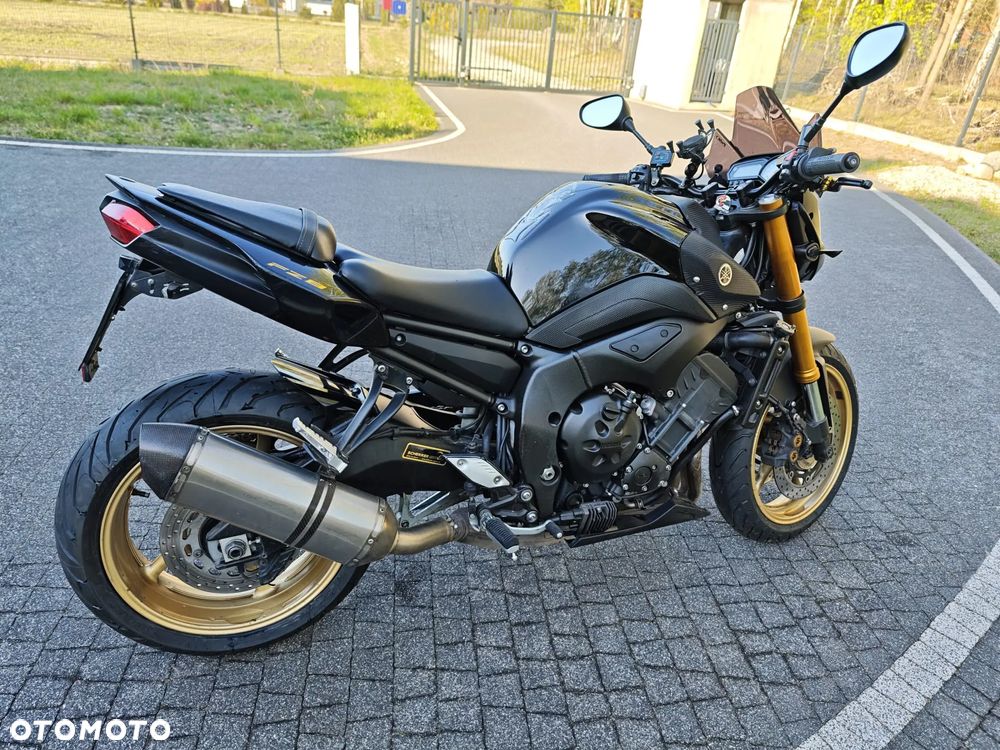 Yamaha FZ8 - 3