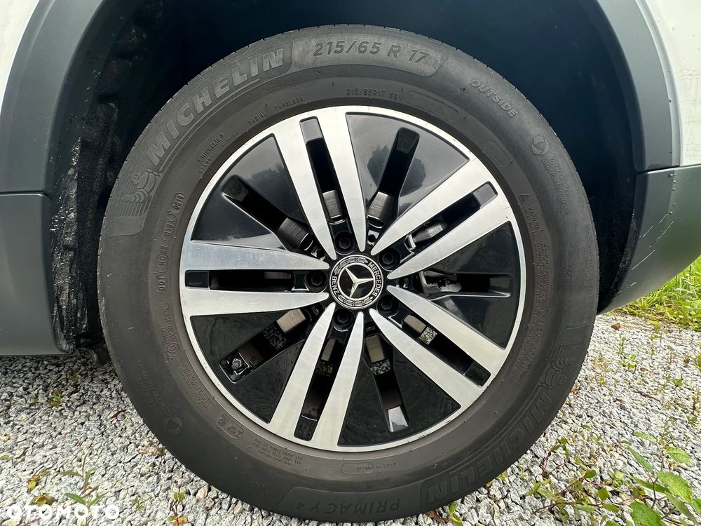 Mercedes-Benz GLB 200 Style 7G-DCT - 26