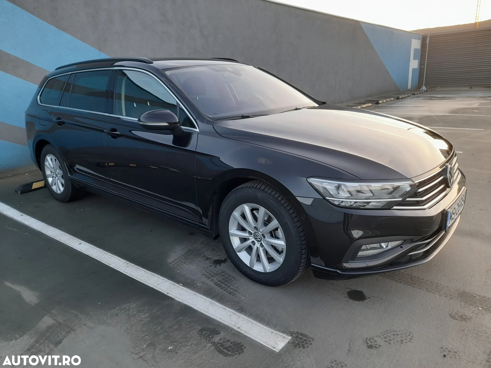 Volkswagen Passat Variant 2.0 TDI DSG Highline - 17