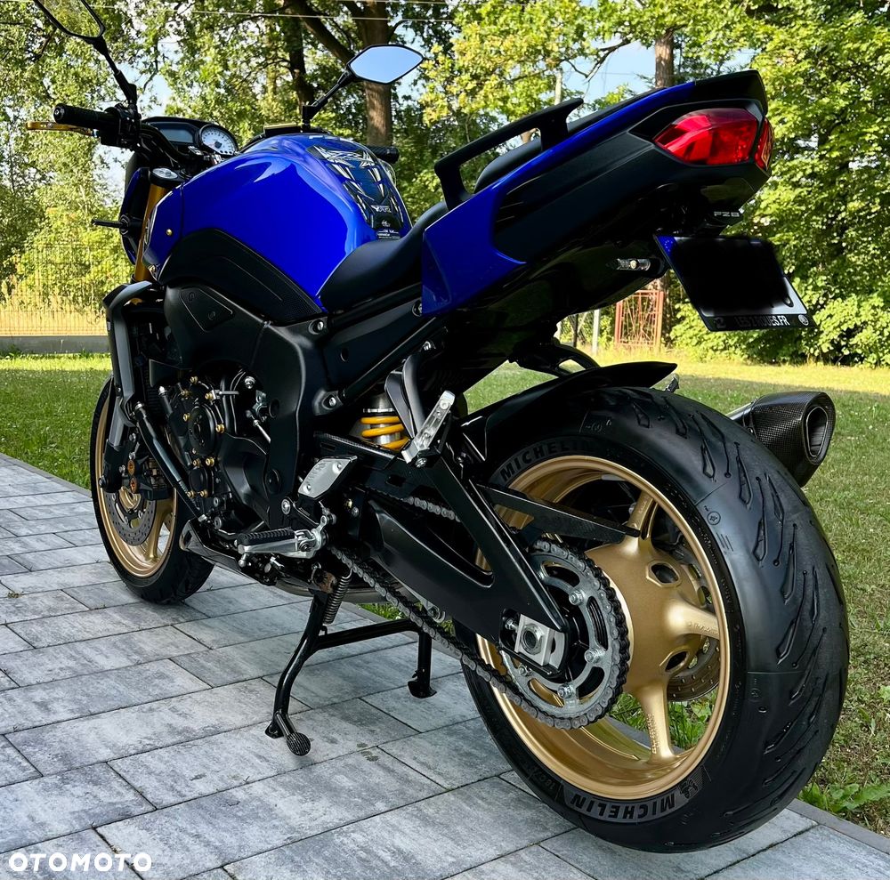 Yamaha FZ8 - 7
