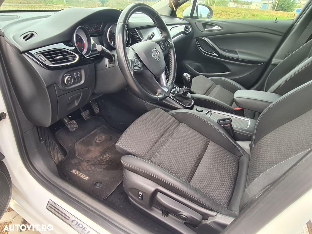 Opel Astra 1.6 CDTI ECOTEC Start/Stop Dynamic - 10