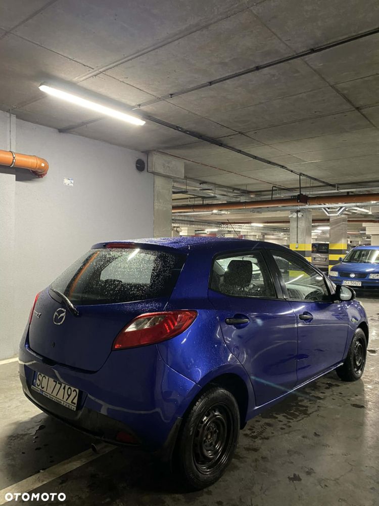 Mazda 2 - 4