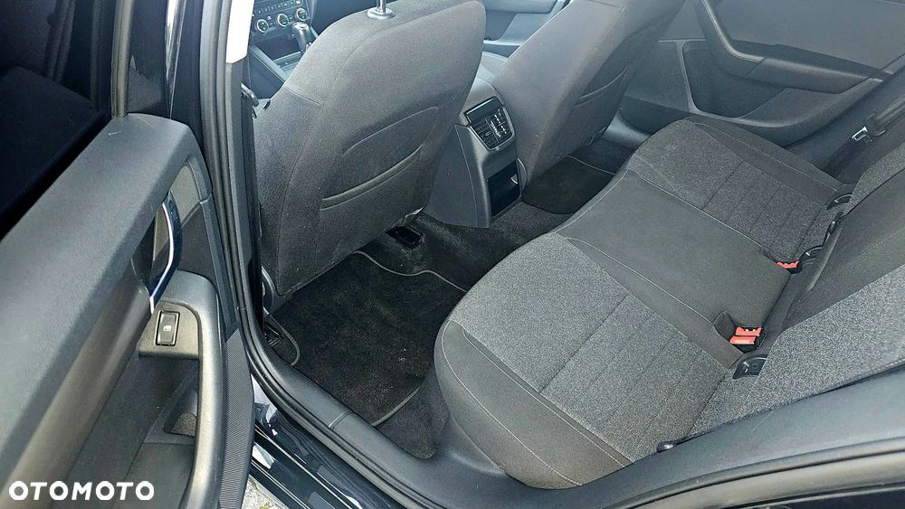 Skoda Octavia Combi 2.0 TDI DSG Edition - 13