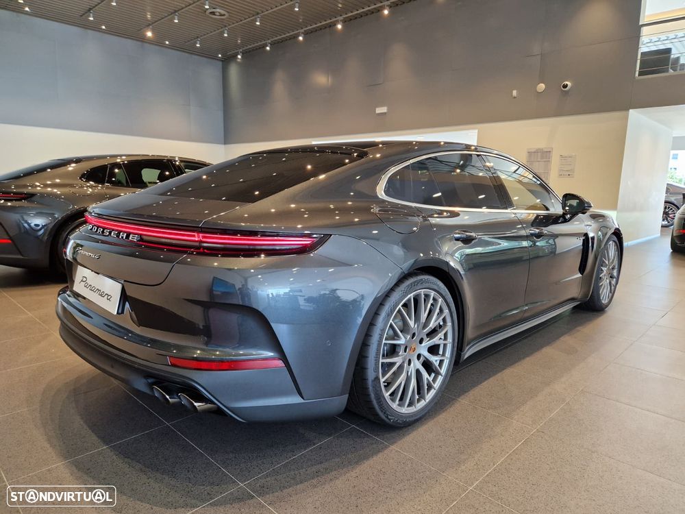 Porsche Panamera 4 E-Hybrid - 6