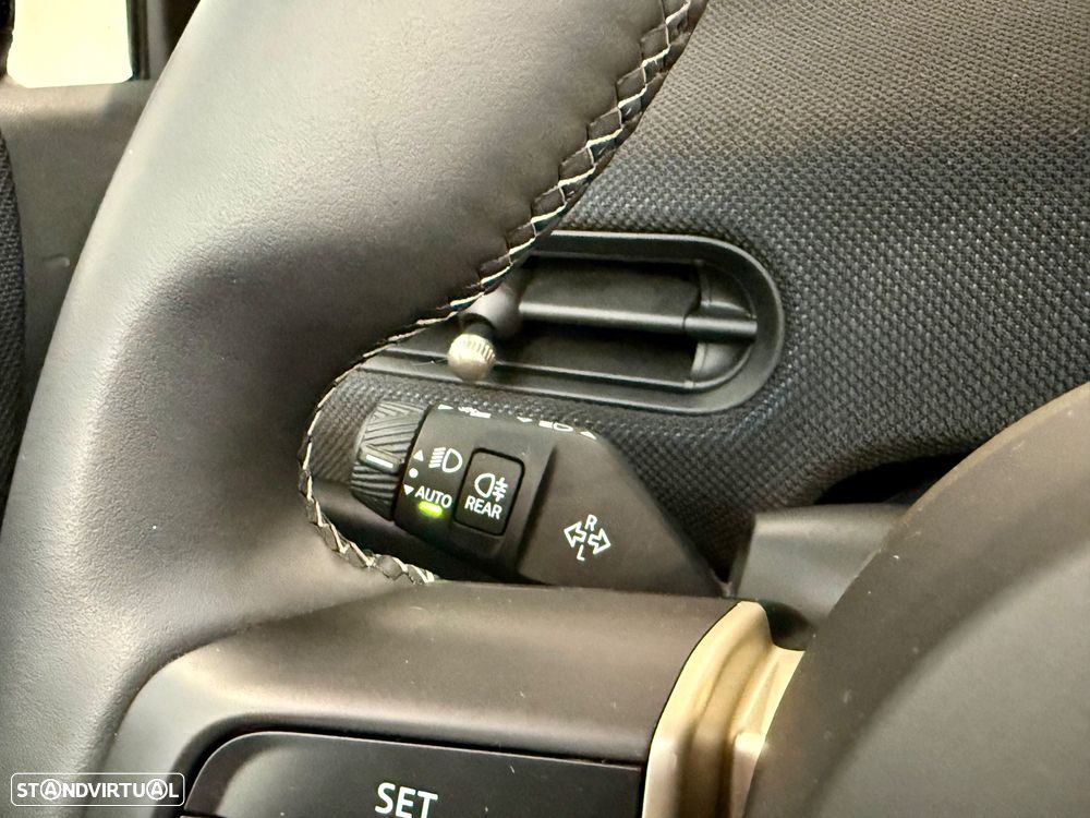 MINI Cabrio Cooper C Favoured S - 16