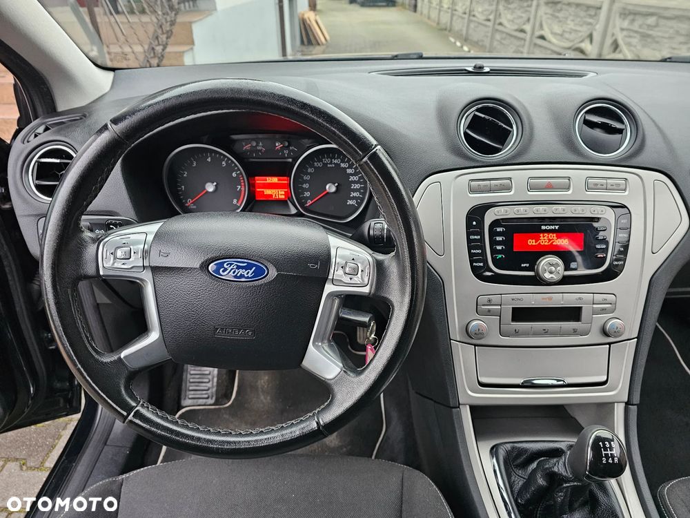Ford Mondeo SW 2.0 Titanium - 30