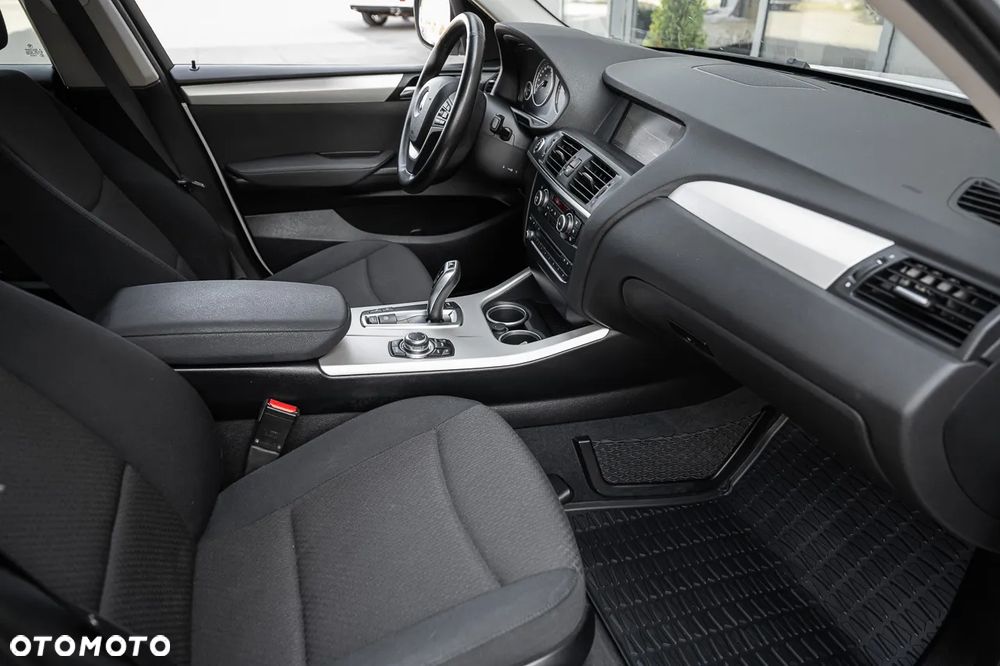 BMW X3 xDrive20d - 29