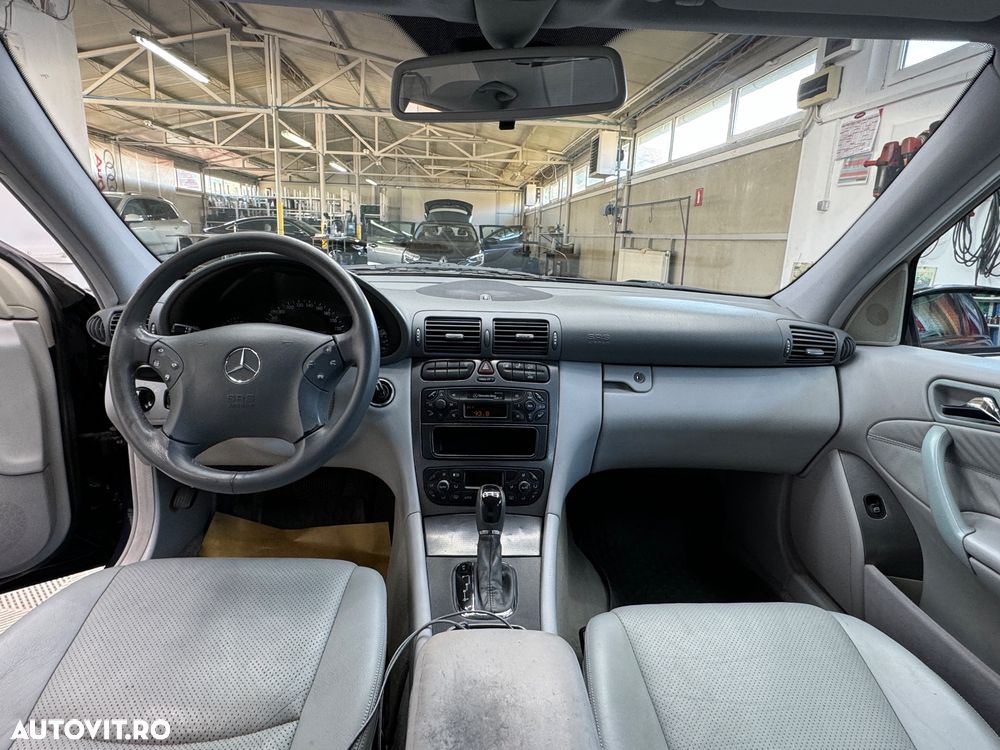 Mercedes-Benz C - 3